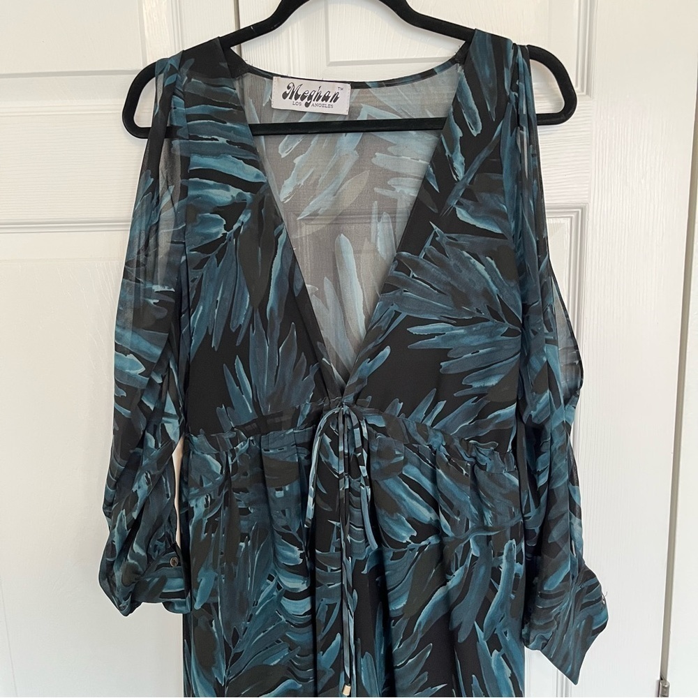 MEGHAN LA Tropical Split Long Sleeve High Low Dress Size S - Picture 3 of 9
